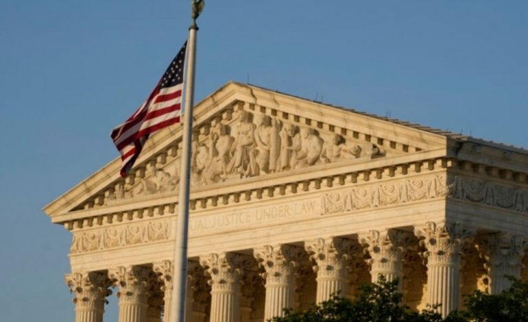 TARIFAT E TRUMP NË GJYKATËN SUPREME/ Shtëpia e Bardhë kërkon vendim urgjent për fuqitë e presidentit
