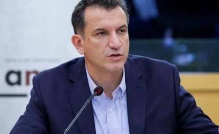 “TIM BIR NUK E SHOQËROJ DOT NË KLASËN E PARË”/ Veliaj mesazh fëmijëve për nisjen e vitit shkollor: Mos vajtoni pengesat e përkohshme