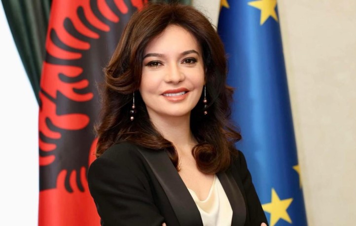 SHENJTËRIMI I NËNË TEREZËS/ Spiropali: Nëna jonë, bekoje popullin tënd