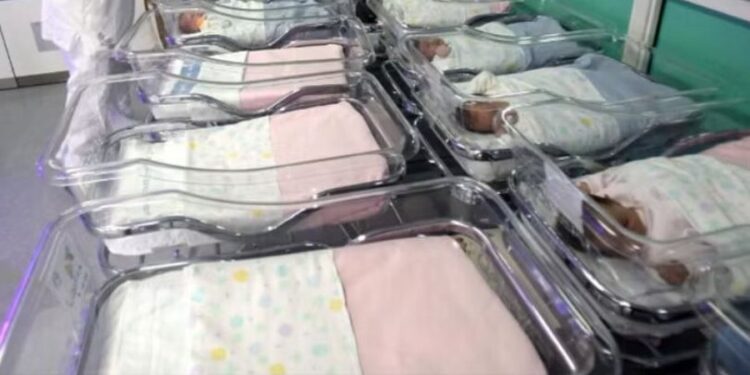 FOSHNJA LINDI PA KËMBË/ Gjinekologu gjobitet pas 10 vitesh me 350 mijë euro