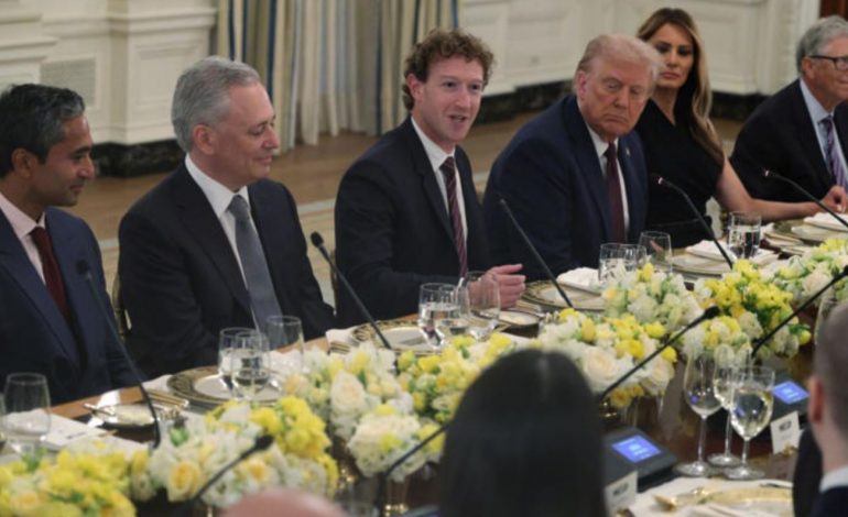 MILIONERË E MILIARDERË/ Kush ishin 33 biznesmenët që Trump bëri bashkë në një takim