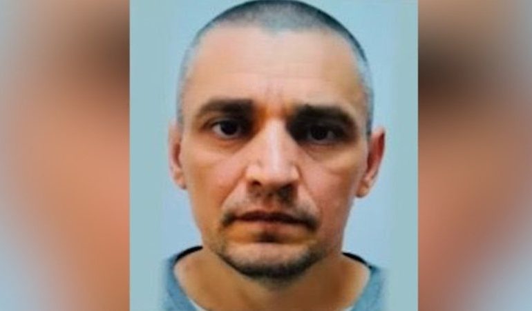 NË KËRKIM NDËRKOMBËTAR/ Zbulohet foto e rumunit që dyshohet se ekzekutoi Renato Hoxhajn në Vlorë