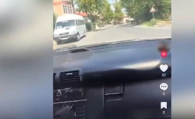 I NDODH AJO QË NUK E PRISTE/ Drift në mes të Cërrikut, VIDEO e publikuar në TikTok “djeg” 26-vjeçarin