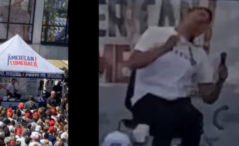 PAMJE TË FRIKSHME/ Publikohet në rrjetet sociale momenti kur aktivisti dhe aleati i Trump qëllohet në qafë