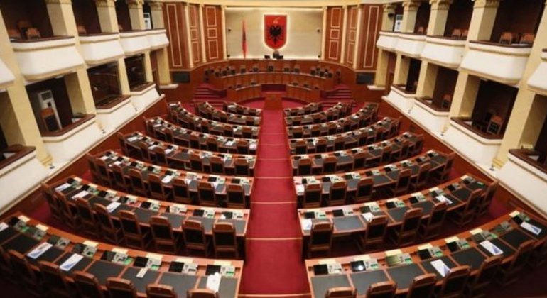 KUVEND/ Legjislatura e 11-të nis sot punimet! Të gjitha detajet e seancës së parë konstituive