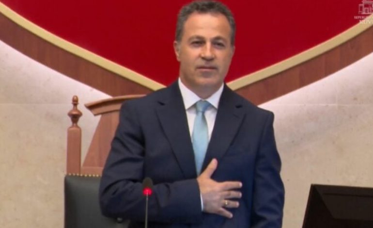 ME 84 VOTA PRO/ Niko Peleshi, kreu i ri i Kuvendit të Shqipërisë