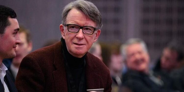 “IA VLENTE RREZIKU”/ Polemikat për ambasadorin e shkarkuar britanik në SHBA mbi lidhjet e tij me Epstein-in