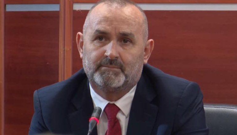 I DORËZOI STAFETËN/ Manja-Lamallarit: Më ke në dispozicion për këshilla, mos më kurse