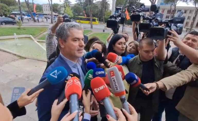 DORËHEQJA E KRYEBASHKIAKUT TË VLORËS/ Emri që përflitet ta zëvendësojë