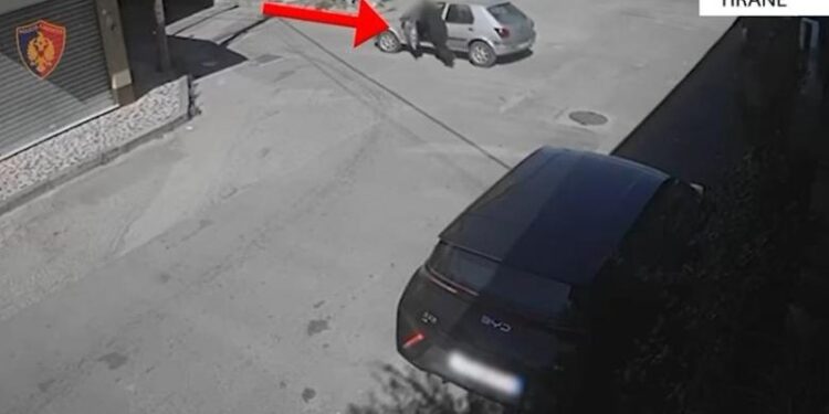 KAPET HAJDUTI I MAKINËS NË TIRANË/ Grabiti “Benz”-in dhe e dërgoi për skrap