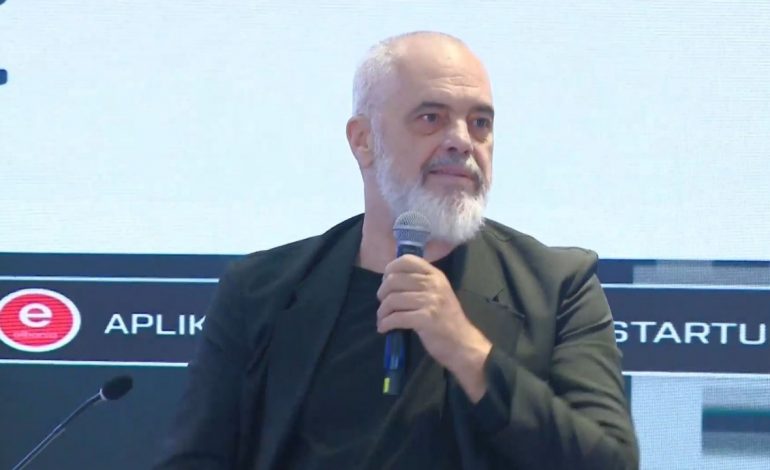 “EDHE MARTESAT DO TË BËHEN ONLINE”/ Rama: Divorcet në Whatsapp, unë kam pasur disa dhe…