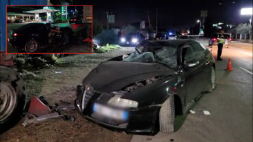 AKSIDENT NË AKSIN RRUGOR FIER-PATOS/ Automjeti humb kontrollin dhe përplaset me një mjet të tonazhit të rëndë. 2 të plagosurit…