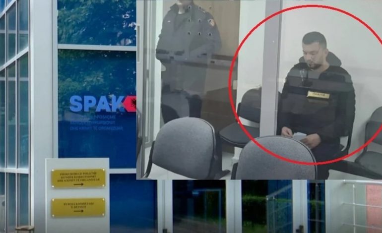 “PLUMBI I ARTË”/ Petrit Qoli pyet Skerdi Tasen në GJKKO: Mos je ti personi që vrau ish-deputetin Fatmir Xhindi?