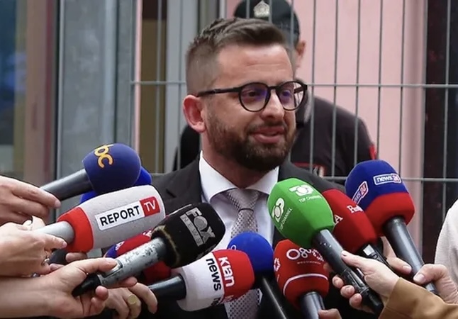 AKUZAT/ SPAK merr të pandehur kryebashkiakun e Kolonjës