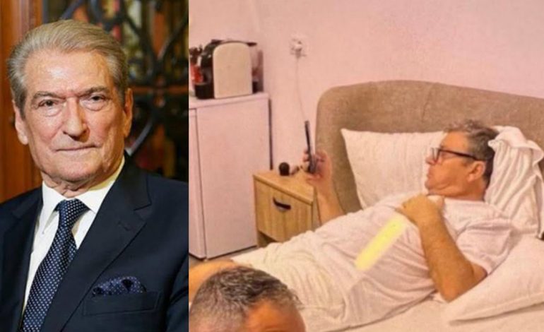 TRAJTIMI I VANGJUSH DAKOS NË BURG/ Berisha fshin postimin. Zbulohet arsyeja