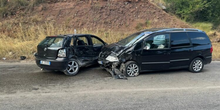 TRAGJIKE/ Aksident në aksin rrugor Memaliaj-Mallakastër, humb jetën fëmija 10 vjeç