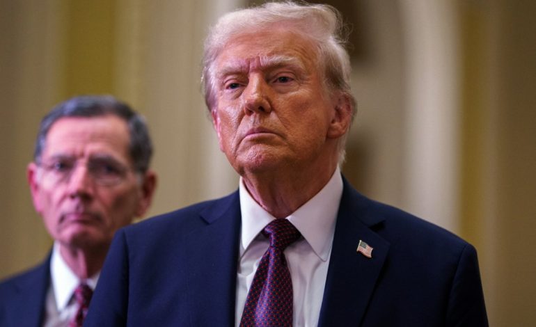 “NUK ËSHTË HAKMARRJE…”/Trump reagon pas akuzave ndaj ish-drejtorit të FBI-së: Do të ketë edhe të tjerë