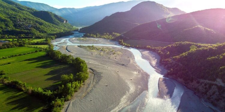 LUMI VJOSA ZYRTARISHT PJESË E UNESCO/ Përfshihet në programin “Njeriu dhe Biosfera”
