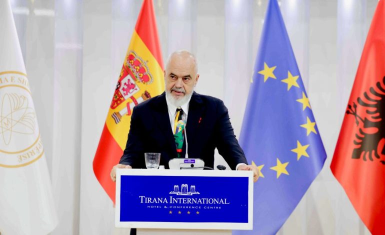 NANOTEKNOLOGJIA/ Rama batuta me Gjinushin: Të punojmë ngushtë me Akademinë e Shkencave dhe diktatorin e saj!