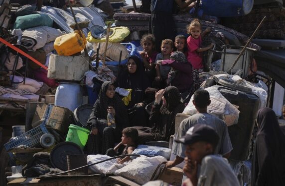 GAZA NË KOLAPS/ 4 sulme ajrore në orë. Shkakton zemërim ministri izraelit: Lufta paguhet vetë, zona si minierë ari