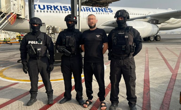 U EKSTRADUA NGA DUBAI/ Mbetet në burg Denis Brajoviç! Si i shkoi në varrim Gjin Boriçit pasi e vrau vetë