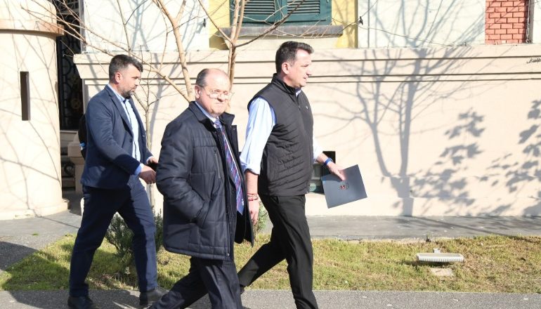 KËRKON LIRIMIN NGA QELIA/ Gjykata e Lartë shqyrton sot rekursin e Erion Veliajt