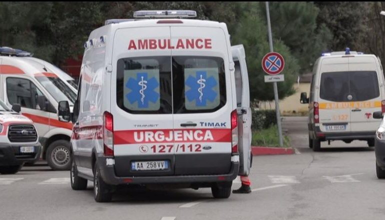 E RËNDË NË HIMARË/ Ishte duke punuar tokën, 85-vjeçari plagoset pas shpërthimit të një granate dore