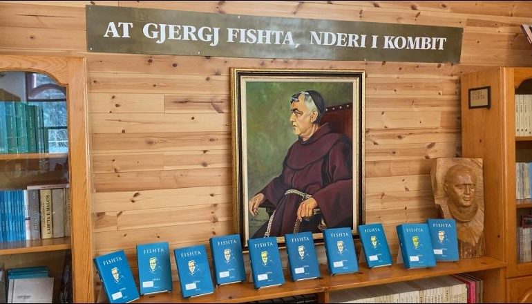 “TETORI FISHTJAN”/ Bashkia Lezhë organizon disa aktivitete kulturore në muajin e lindjes së shkrimtarit Gjergj Fishta