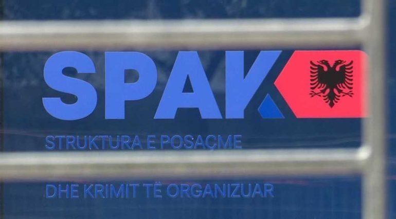 KORRUPSION PËR NJË NDËRTIM PA LEJE/ SPAK dërgon për gjykim dy të akuzuarit, mes tyre një polic bashkiak