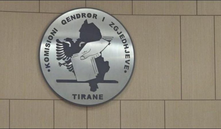 ZGJEDHJET E PJESSHME NË 5 BASHKI/ KQZ publikon fletën e votimit dhe renditjen e kandidatëve