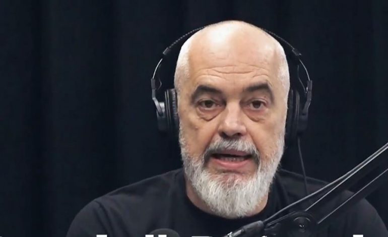 “DO I KEMI NË TELEFONA DHE KOMPJUTERA”/ Rama: Në 2026 shqiptarët pajisen me identitetin digital