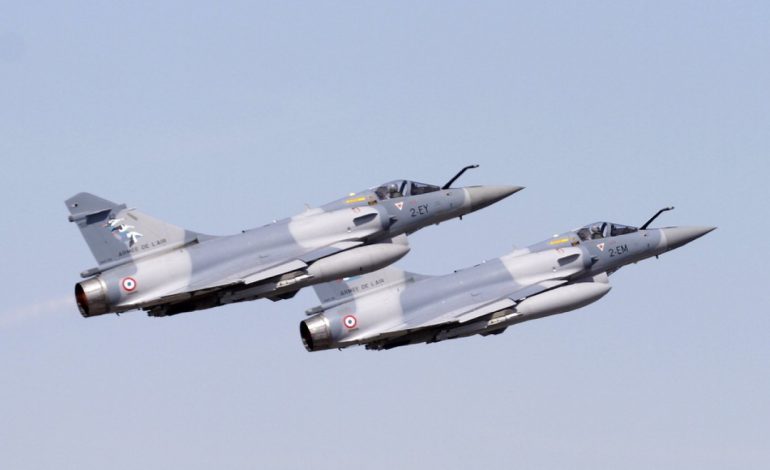 LUFTA NË UKRAINË/ Franca do të dërgojë raketa kundërajrore Aster dhe avionë Mirage në Kiev