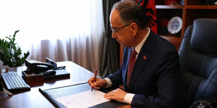 ZGJEDHJET E PJESSHME NË 6 BASHKI/ Botohet në Fletoren Zyrtare dekreti i Presidentit Begaj