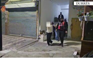 ZBULOHET “FOLEJA” E PROSTITUCIONIT NË DURRËS/ Nga Venezuela dhe Kolumbia, arrestohen dy vajza