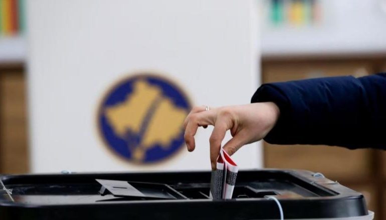 ZGJEDHJET LOKALE NË KOSOVË/ Mbi 2 milionë qytetarë pritet të votojnë për kryetarët e rinj të 38 komunave