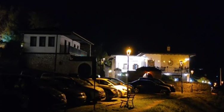 I DËNUAR ME 25-VITE BURG NË GREQI/ U kthye dhe vrau babanë e dy fëmijëve në Kalanë e Beratit. Ngjarja ndodhi në sy të…