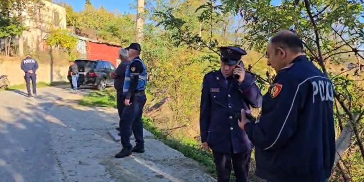 VRAU BABAIN ME THIKË/ Arrestohet pas 2 orësh autori i krimit në Durrës