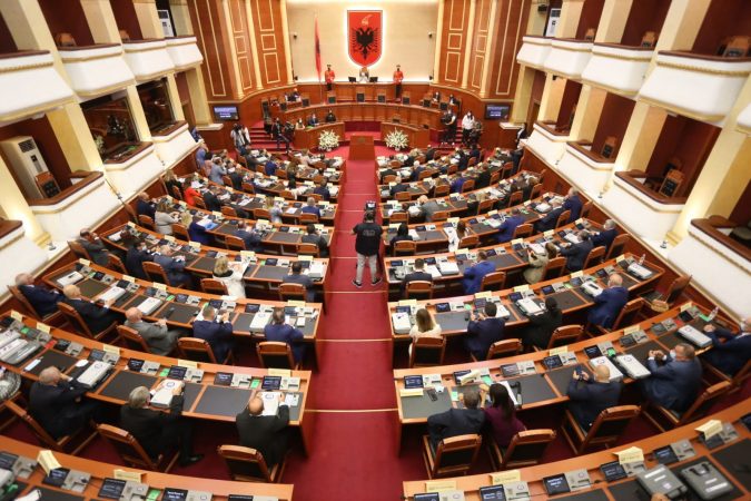 KOMISIONI I REFORMËS ZGJEDHORE/ Dakordësohen PS dhe PD, ja si do të ndahet anëtarët mes tyre