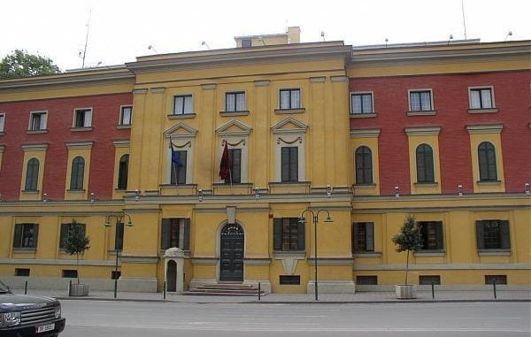 PUBLIKOHEN EMRAT/ Hetimi i nisur në kohën e LSI, kush janë 20 zyrtarët e Ministrisë së Bujqësisë që u dërguan për gjykim nga Prokuroria e Tiranës