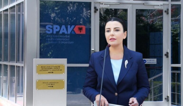 DETAJET/ SPAK regjistron si person nën hetim Belinda Ballukun, kontrolle në dy banesat e bashkëpunëtoreve të saj dhe në një zyrë