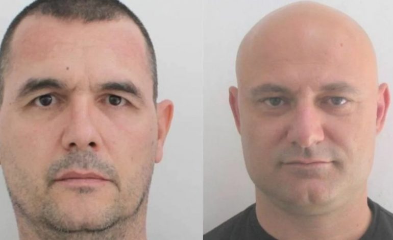 “QËNDRUAM NË LOKAL…”/ Seanca gjyqësore ndaj Plarent Dervishajt dhe Julian Meçes, “zhduken” tre dëshmitarët