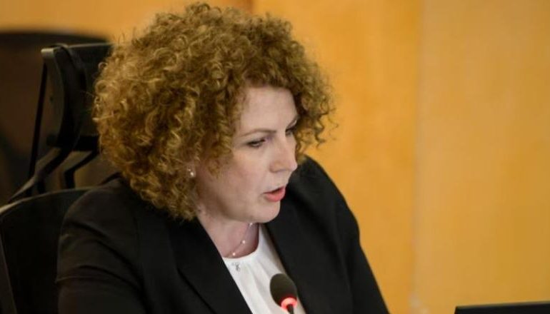 KOSOVË/ Prokuroria e mori nën akuzë për rezervat shtetërore, ministrja: Tendencë politike kundër qeverisë së Kurtit