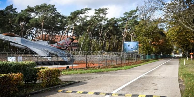 ALARM SIGURIE NË BELGJIKË/ Tre dronë spikaten mbi bazën ushtarake që dyshohet se strehon armë bërthamore amerikane