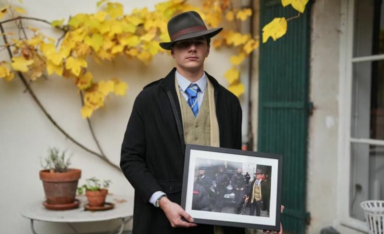 MISTERI I BURRIT ME KAPELE NË MUYEUN E LUVRIT/ Ishte thjesht një adoleshent që adhuron Sherlock Holmes-in