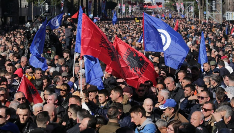 “PAS LALI ERIT, ËSHTË RADHA…”/ PD protestë para Kryeministrisë më 17 nëntor, ora 18:00