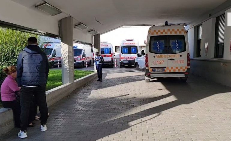 PLAGË NË ZEMËR DHE STOMAK/ Detaje të reja nga plagosja me thikë e 15-vjeçarit në Durrës
