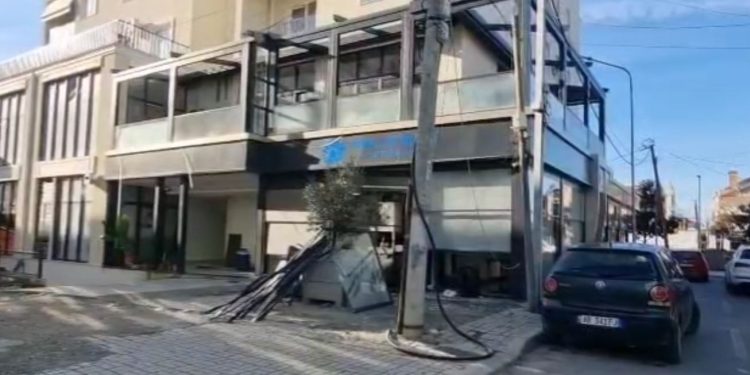 TRITOLI NË RESTORANTIN NË KAMËZ/ Autori u filmua nga kamerat e sigurisë. Zbardhet dëshmia e pronarëve