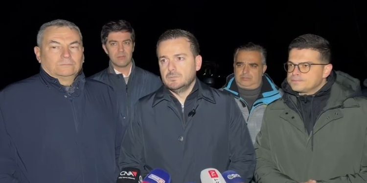 MOTI I KEQ/ Ministri Salla nga Korça: Po punojmë për mbylljen e çarjeve në argjinaturat e lumenjve