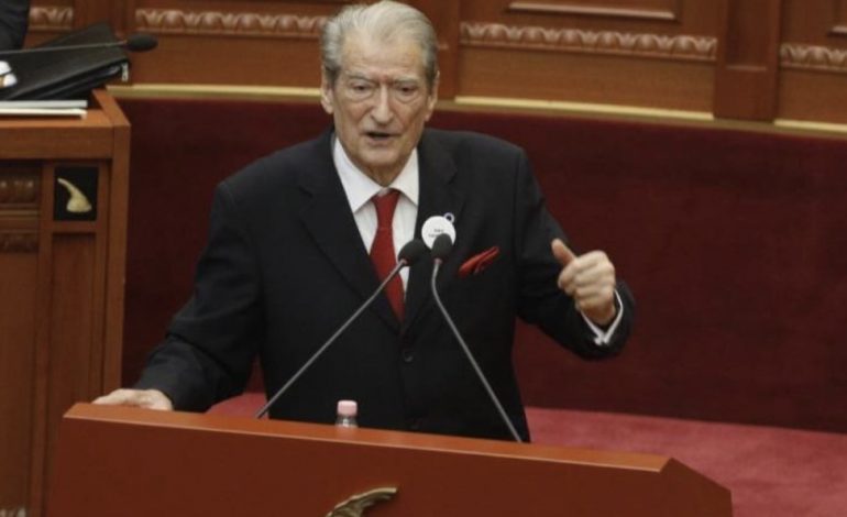 SULMON AMBASADORIN GONZATO/ Berisha: Ka kërkuar votimin e ligjit për barazinë gjinore! S’mund t’i imponojë Shqipërisë…