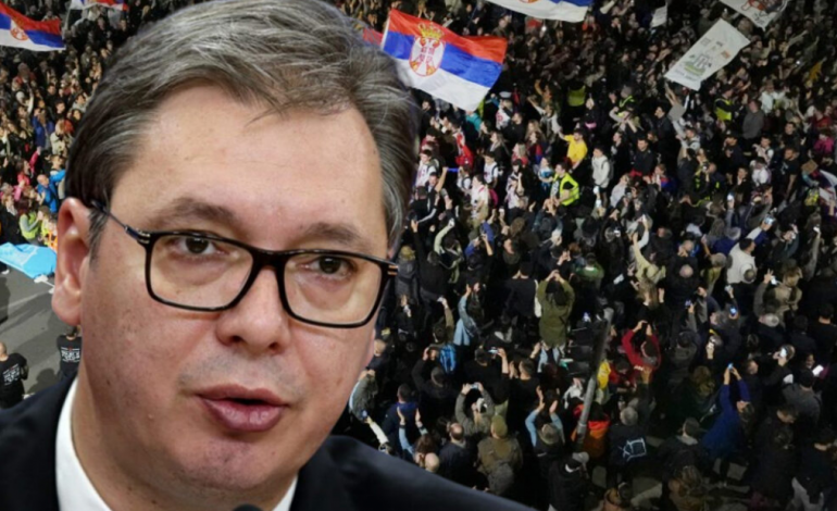 VUÇIÇ I DORËZUAR PËRBALLË PROTESTAVE MASIVE/ Njofton zgjedhje të parakohshme në Serbi